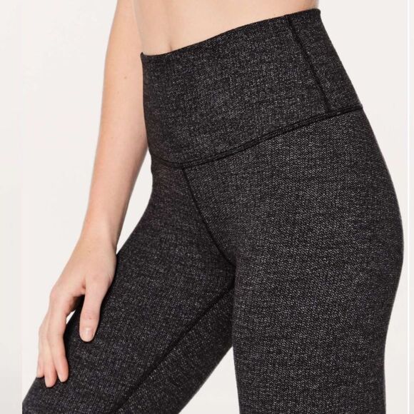 Lululemon Wunder Under Hi-Rise Tight *28"
Variegated Knit Brushed - Picture 1 of 8